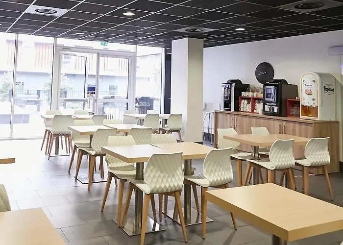Twenty\'S Business Flats Palaiseau